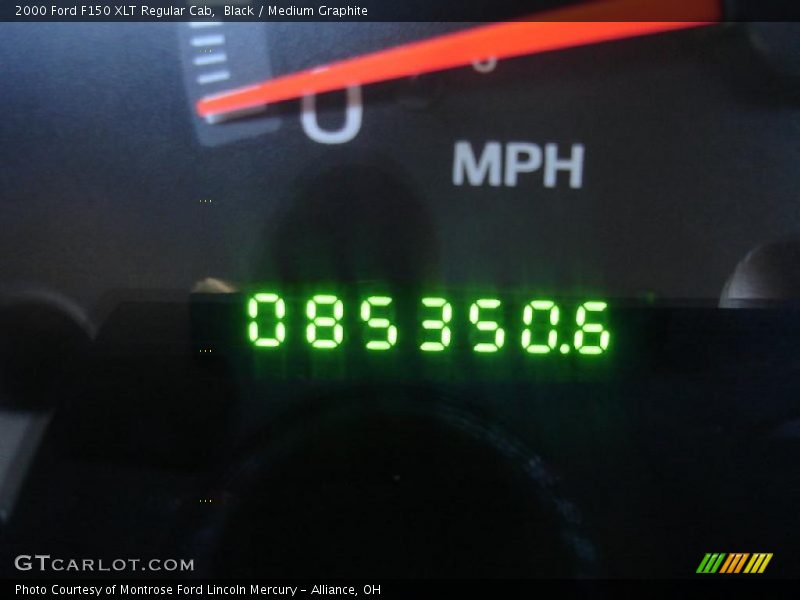 Black / Medium Graphite 2000 Ford F150 XLT Regular Cab