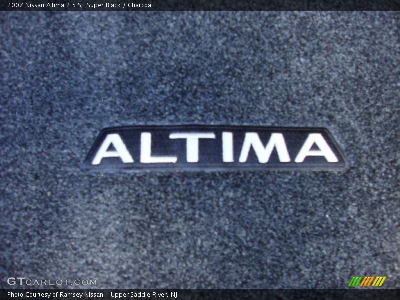 Super Black / Charcoal 2007 Nissan Altima 2.5 S