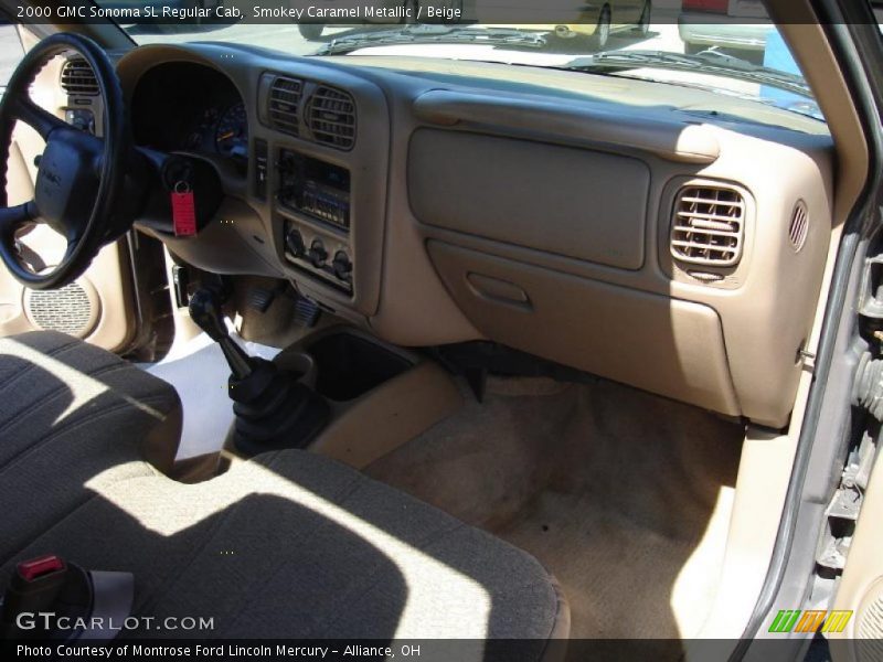 Smokey Caramel Metallic / Beige 2000 GMC Sonoma SL Regular Cab