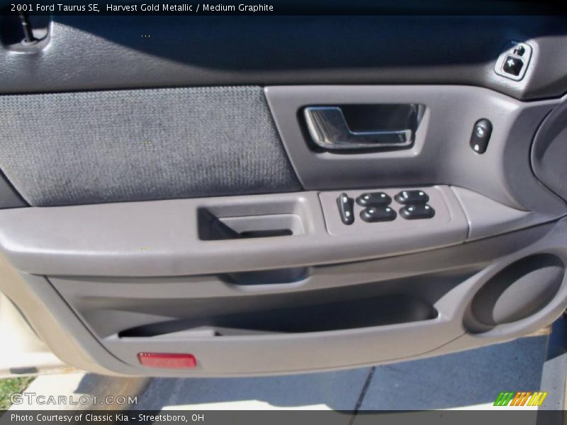 Harvest Gold Metallic / Medium Graphite 2001 Ford Taurus SE