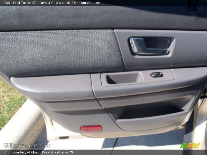 Harvest Gold Metallic / Medium Graphite 2001 Ford Taurus SE