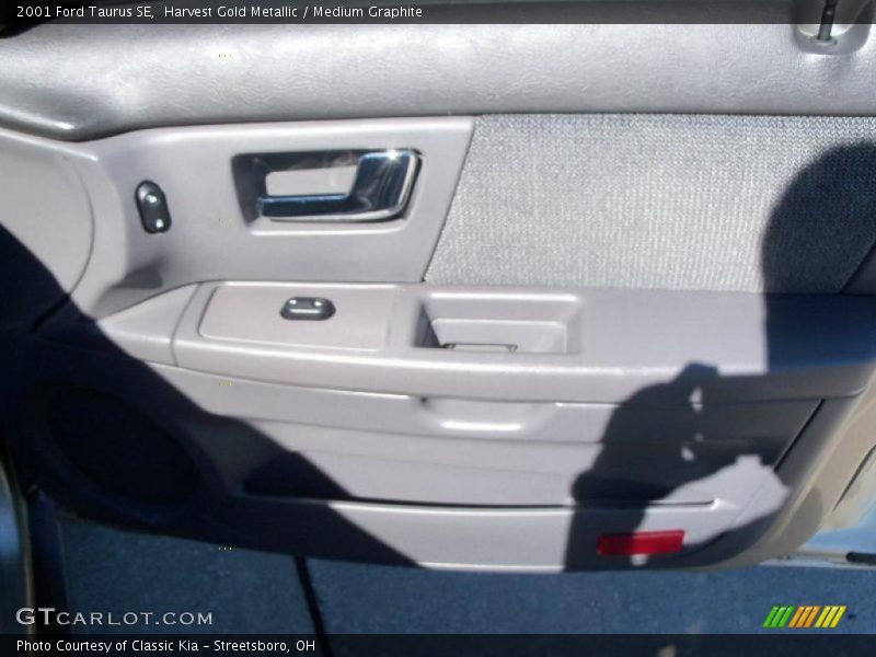 Harvest Gold Metallic / Medium Graphite 2001 Ford Taurus SE