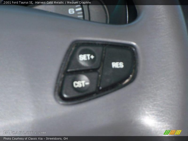 Harvest Gold Metallic / Medium Graphite 2001 Ford Taurus SE