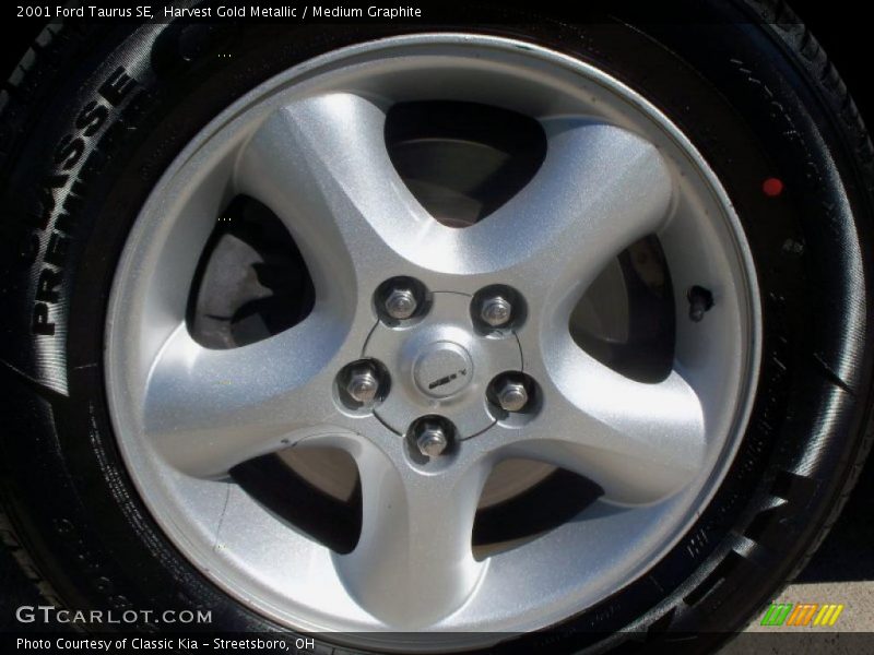 Harvest Gold Metallic / Medium Graphite 2001 Ford Taurus SE