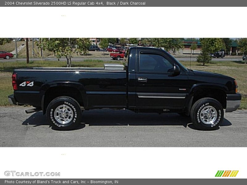 Black / Dark Charcoal 2004 Chevrolet Silverado 2500HD LS Regular Cab 4x4