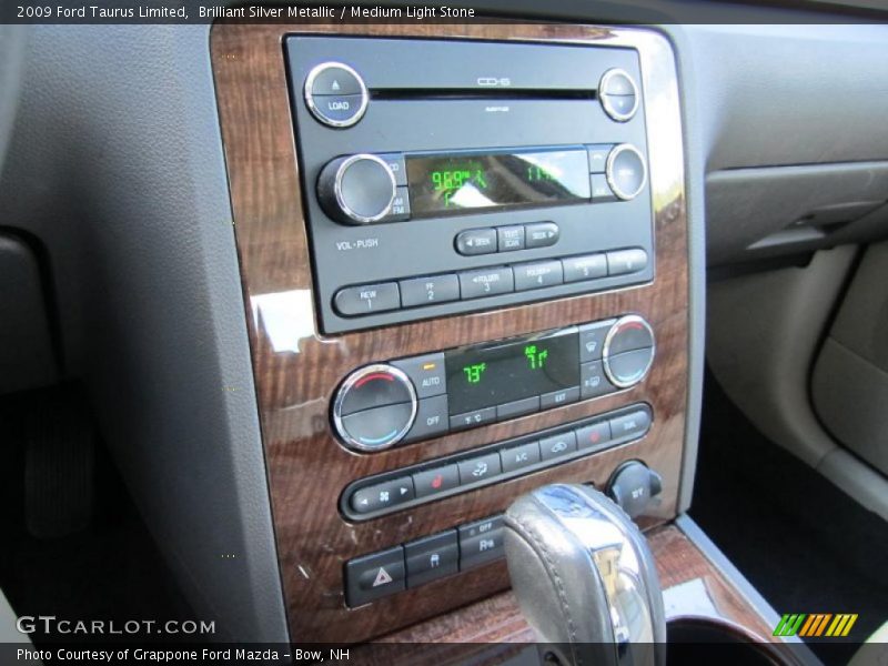 Brilliant Silver Metallic / Medium Light Stone 2009 Ford Taurus Limited