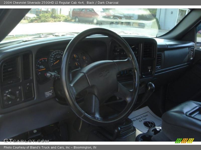 Black / Dark Charcoal 2004 Chevrolet Silverado 2500HD LS Regular Cab 4x4