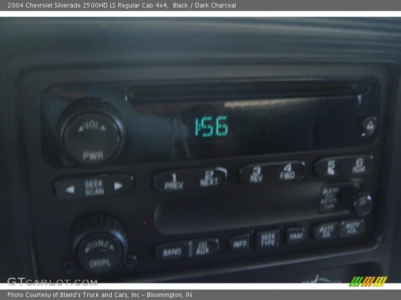 Black / Dark Charcoal 2004 Chevrolet Silverado 2500HD LS Regular Cab 4x4