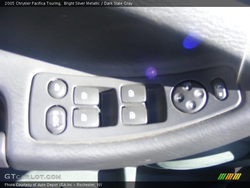 Bright Silver Metallic / Dark Slate Gray 2005 Chrysler Pacifica Touring