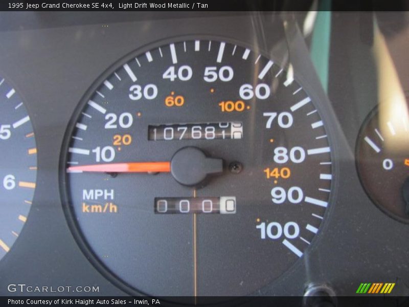 Light Drift Wood Metallic / Tan 1995 Jeep Grand Cherokee SE 4x4