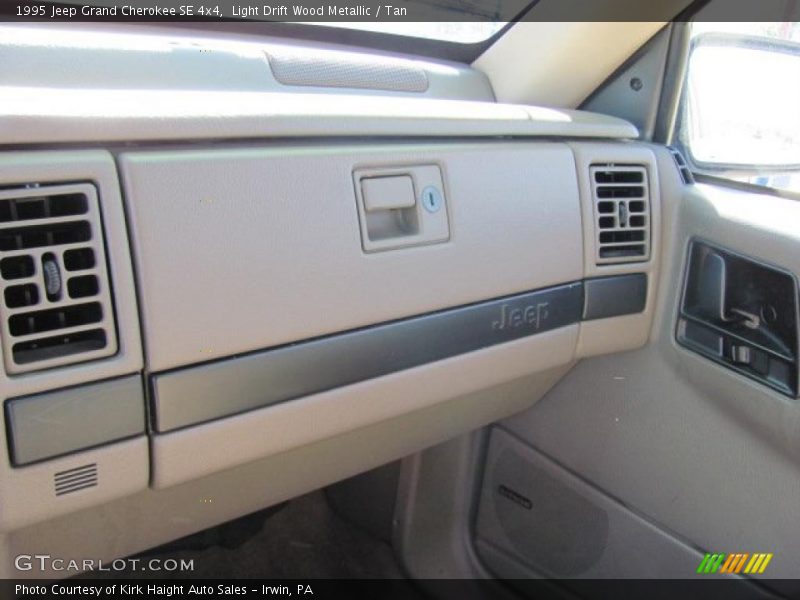 Light Drift Wood Metallic / Tan 1995 Jeep Grand Cherokee SE 4x4