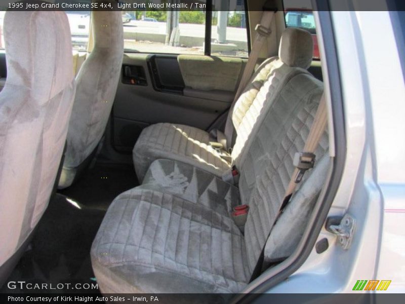 Light Drift Wood Metallic / Tan 1995 Jeep Grand Cherokee SE 4x4