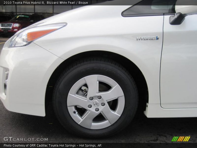 Blizzard White Pearl / Bisque 2010 Toyota Prius Hybrid III