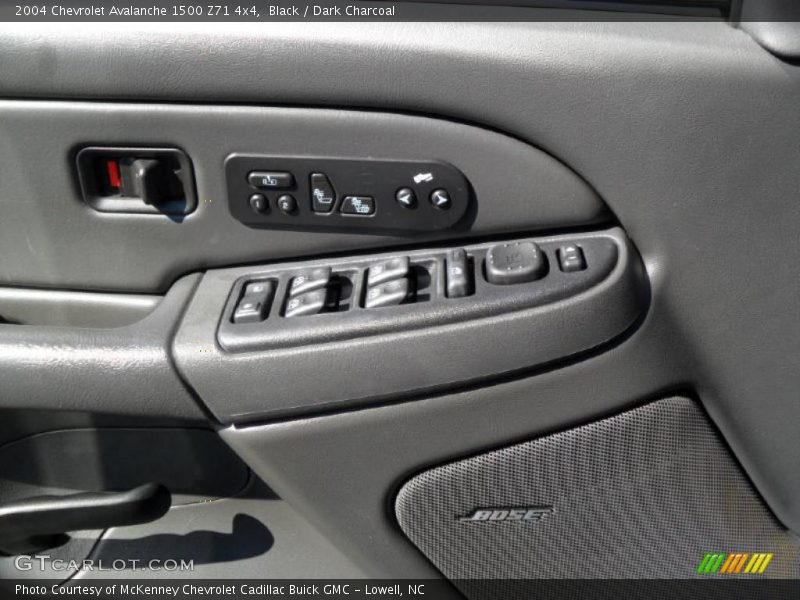 Black / Dark Charcoal 2004 Chevrolet Avalanche 1500 Z71 4x4