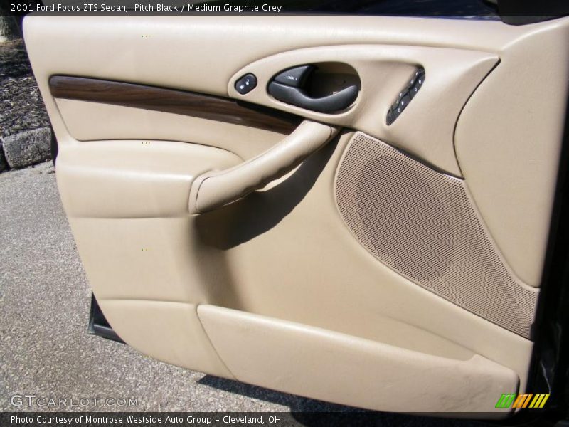 Pitch Black / Medium Graphite Grey 2001 Ford Focus ZTS Sedan