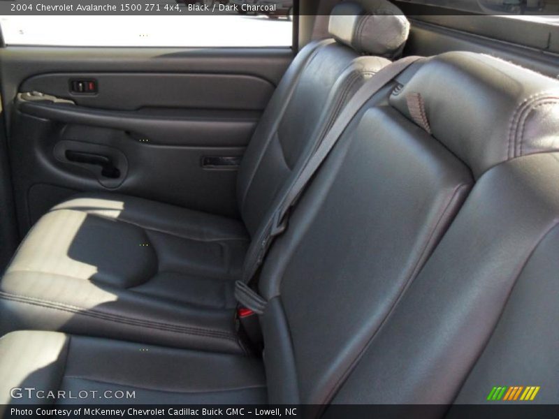 Black / Dark Charcoal 2004 Chevrolet Avalanche 1500 Z71 4x4