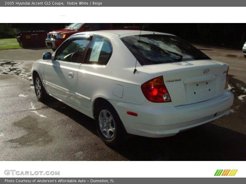 Noble White / Beige 2005 Hyundai Accent GLS Coupe