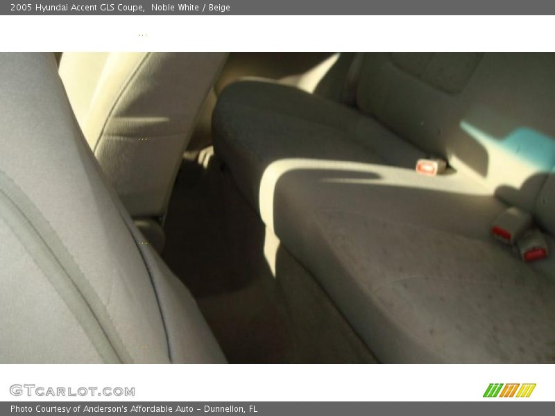 Noble White / Beige 2005 Hyundai Accent GLS Coupe