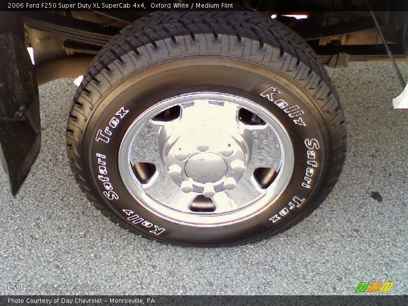 Oxford White / Medium Flint 2006 Ford F250 Super Duty XL SuperCab 4x4