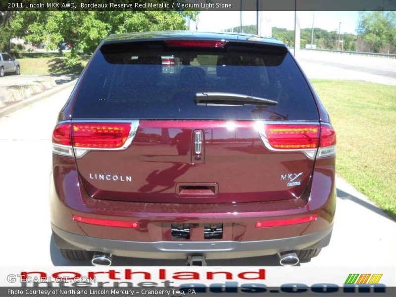 Bordeaux Reserve Red Metallic / Medium Light Stone 2011 Lincoln MKX AWD