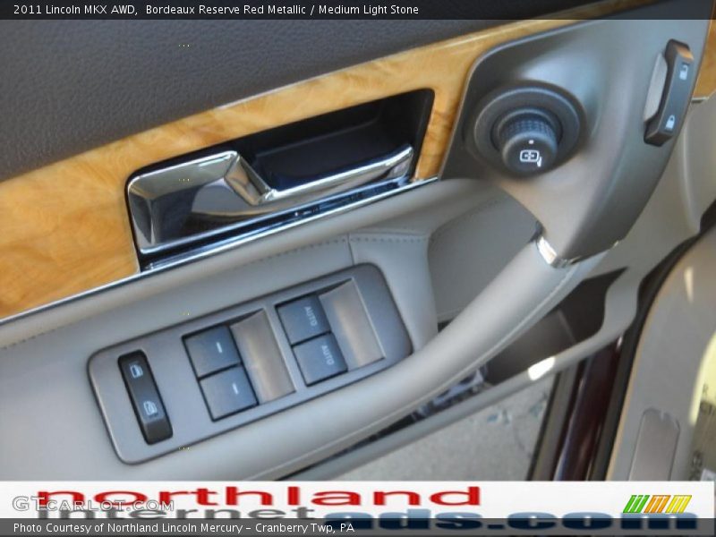 Bordeaux Reserve Red Metallic / Medium Light Stone 2011 Lincoln MKX AWD