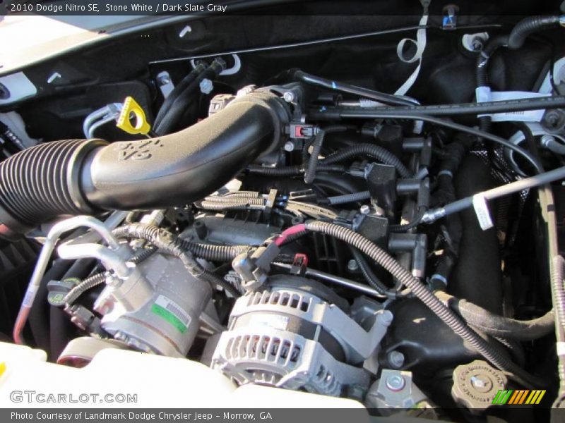 Stone White / Dark Slate Gray 2010 Dodge Nitro SE