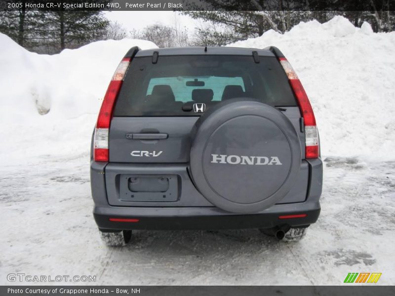 Pewter Pearl / Black 2005 Honda CR-V Special Edition 4WD