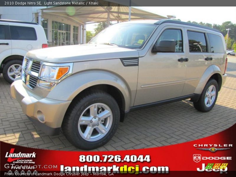 Light Sandstone Metallic / Khaki 2010 Dodge Nitro SE