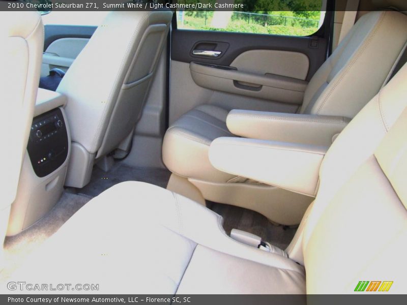 Summit White / Light Cashmere/Dark Cashmere 2010 Chevrolet Suburban Z71