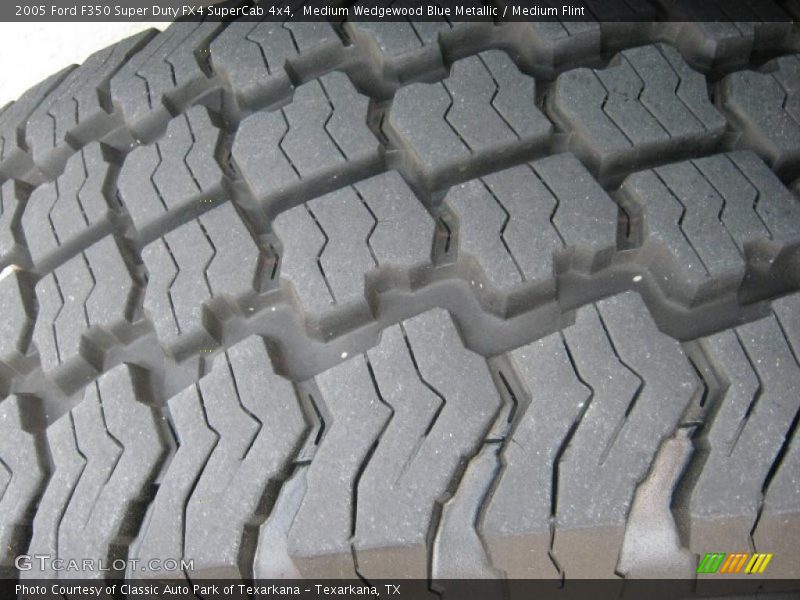 Medium Wedgewood Blue Metallic / Medium Flint 2005 Ford F350 Super Duty FX4 SuperCab 4x4