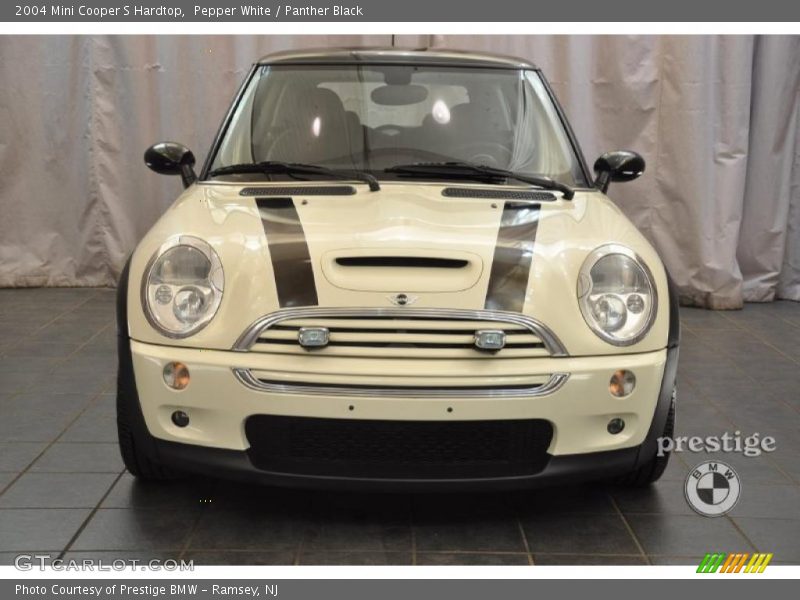 Pepper White / Panther Black 2004 Mini Cooper S Hardtop