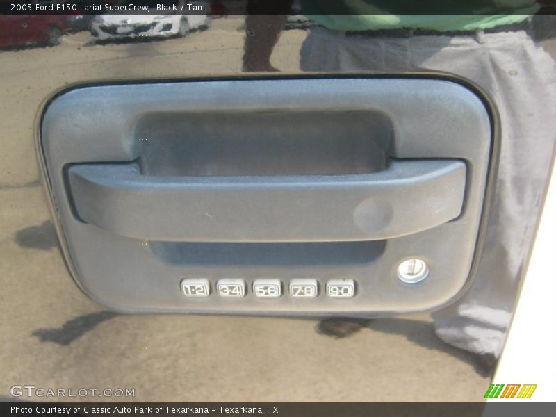 Black / Tan 2005 Ford F150 Lariat SuperCrew