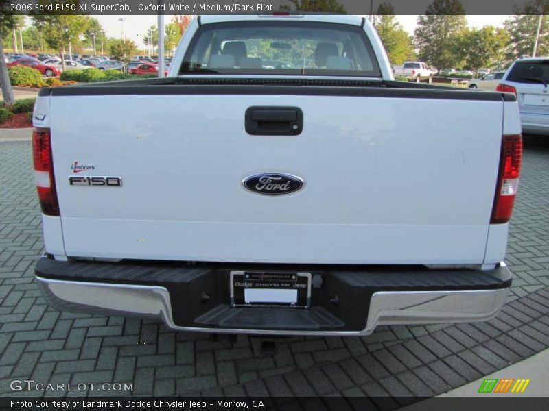 Oxford White / Medium/Dark Flint 2006 Ford F150 XL SuperCab