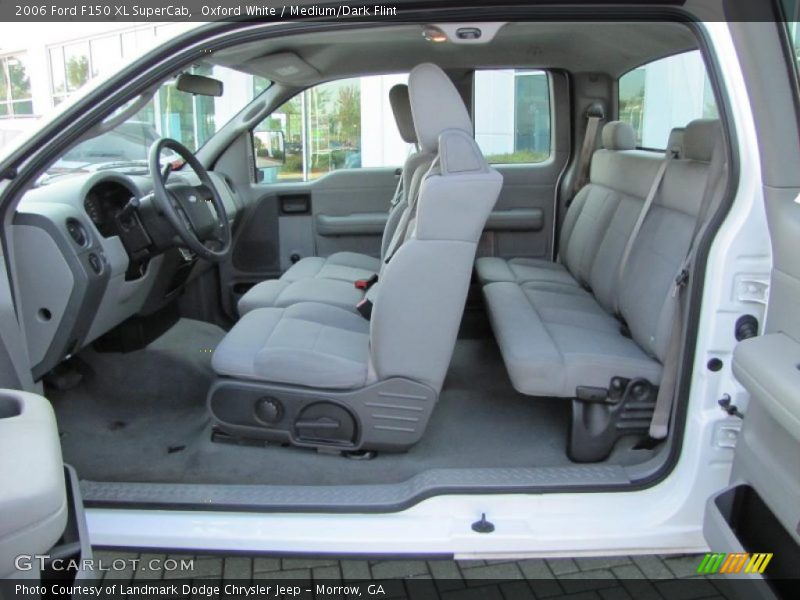 Oxford White / Medium/Dark Flint 2006 Ford F150 XL SuperCab