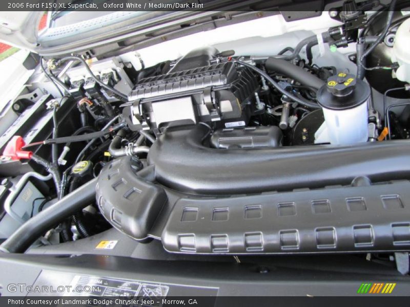 Oxford White / Medium/Dark Flint 2006 Ford F150 XL SuperCab