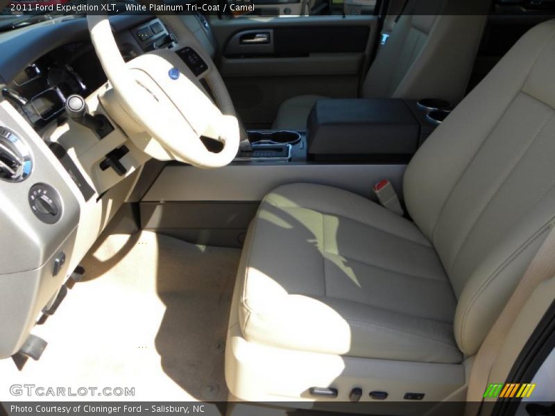 White Platinum Tri-Coat / Camel 2011 Ford Expedition XLT