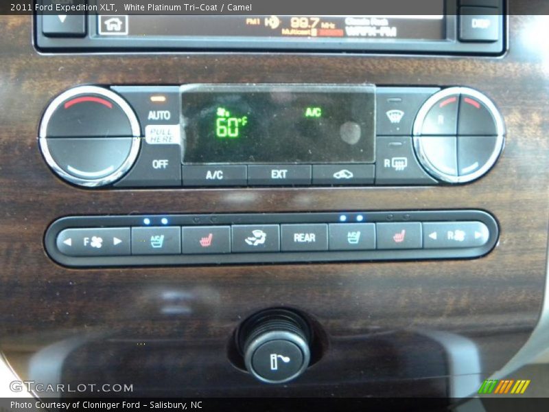 White Platinum Tri-Coat / Camel 2011 Ford Expedition XLT