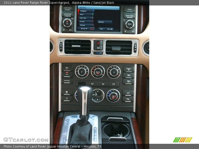 Alaska White / Sand/Jet Black 2011 Land Rover Range Rover Supercharged