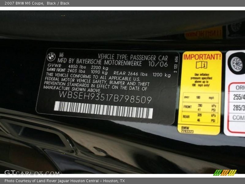 Black / Black 2007 BMW M6 Coupe