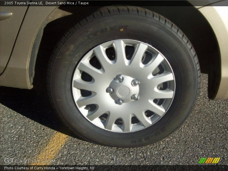 Desert Sand Mica / Taupe 2005 Toyota Sienna LE