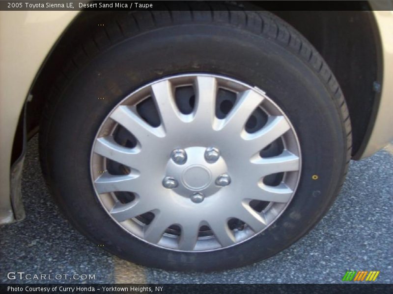Desert Sand Mica / Taupe 2005 Toyota Sienna LE