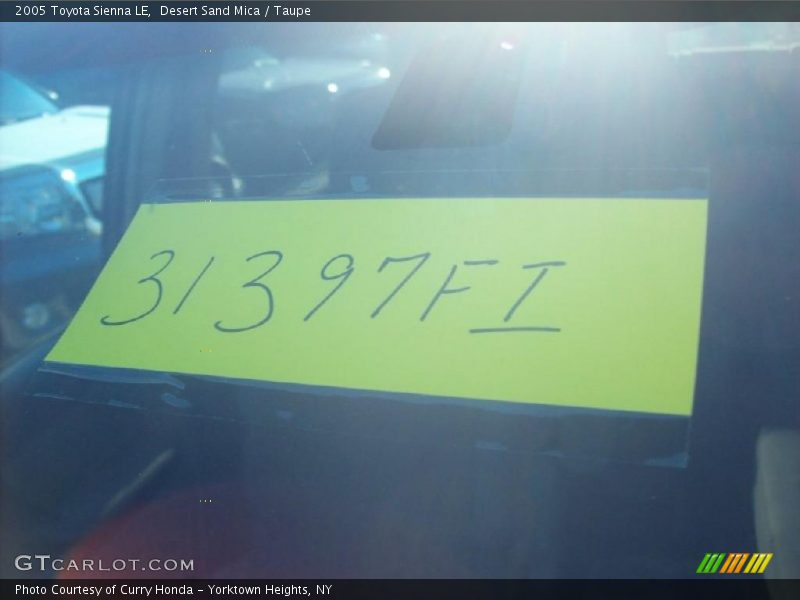 Desert Sand Mica / Taupe 2005 Toyota Sienna LE