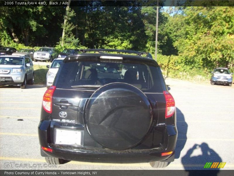 Black / Ash 2006 Toyota RAV4 4WD