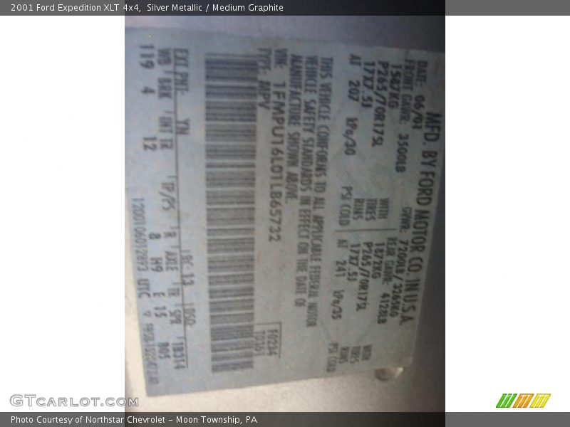 Silver Metallic / Medium Graphite 2001 Ford Expedition XLT 4x4