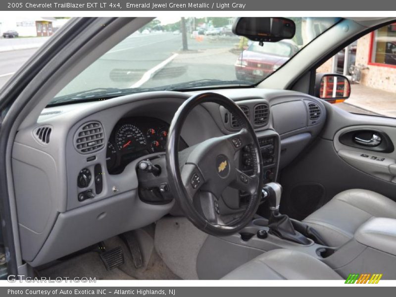 Emerald Jewel Green Metallic / Light Gray 2005 Chevrolet TrailBlazer EXT LT 4x4