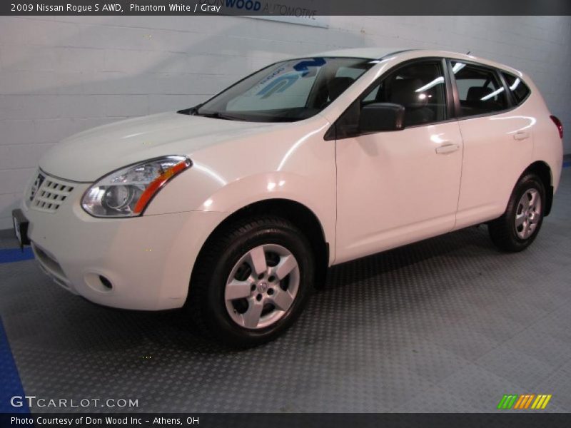 Phantom White / Gray 2009 Nissan Rogue S AWD