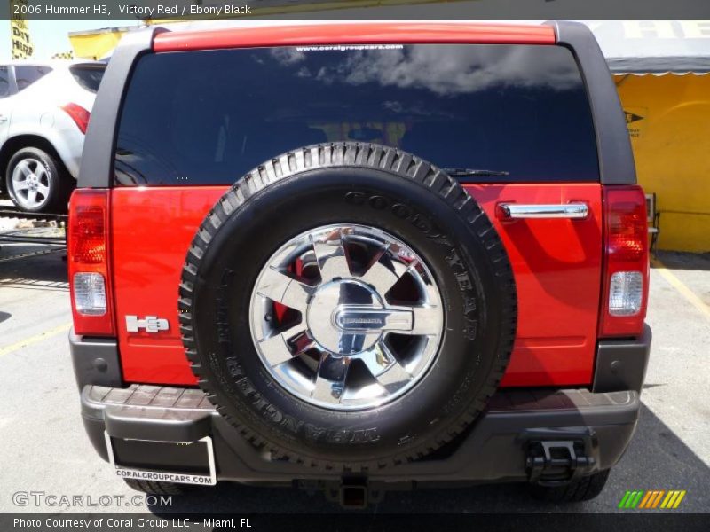 Victory Red / Ebony Black 2006 Hummer H3