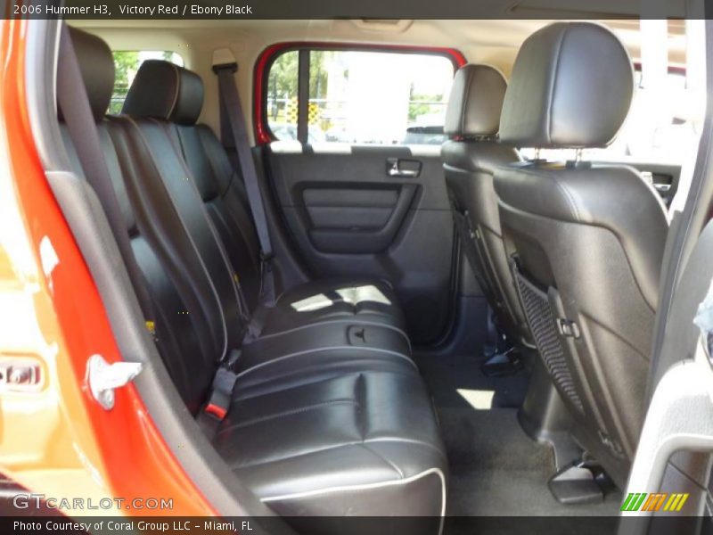 Victory Red / Ebony Black 2006 Hummer H3