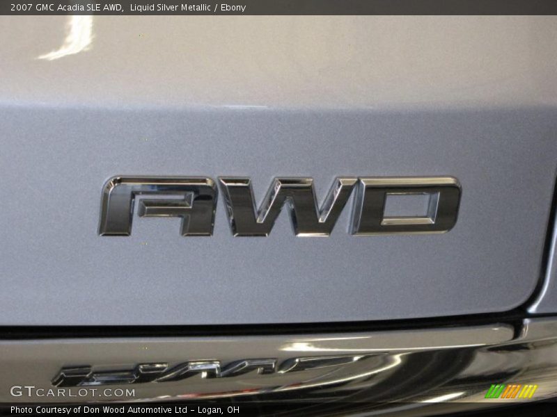 Liquid Silver Metallic / Ebony 2007 GMC Acadia SLE AWD
