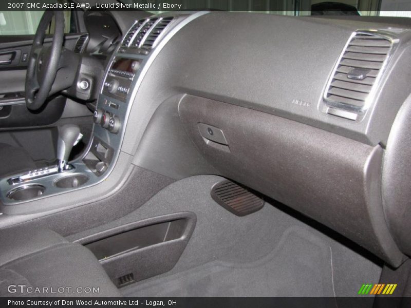 Liquid Silver Metallic / Ebony 2007 GMC Acadia SLE AWD